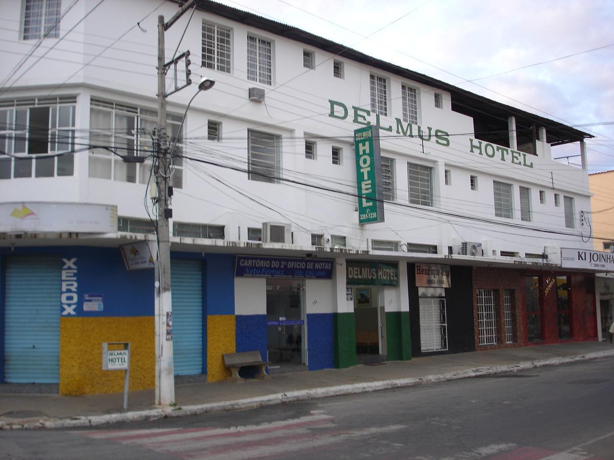 Delmus Hotel Conselheiro Pena Экстерьер фото